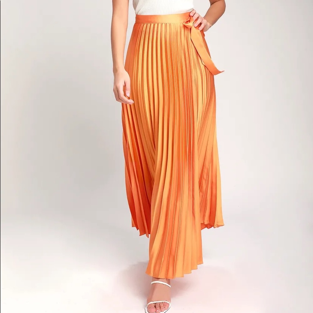 Pleated wrap skirt